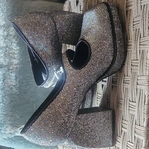 GB Gianni bini sparkle metallic mary jane Platform Heels new without tags